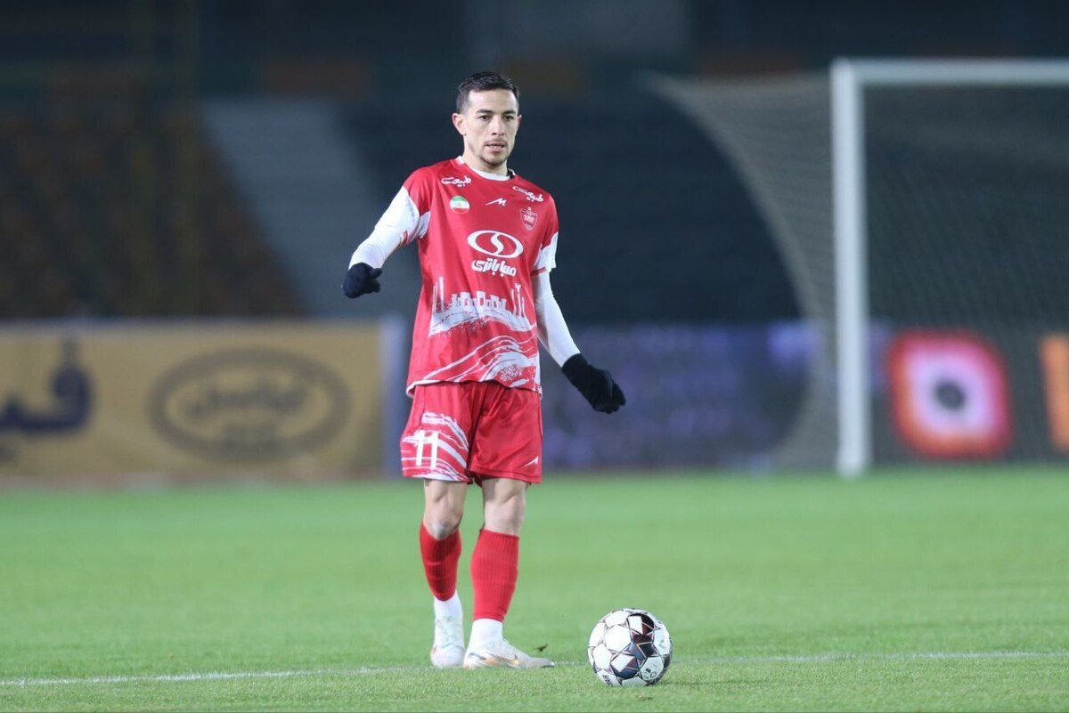 زندگی نامه فرشاد احمد زاده